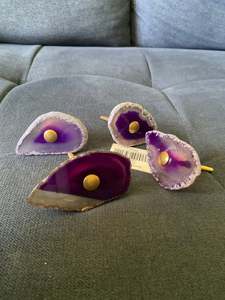 Furniture: Agate Purple Knobs