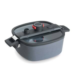 All Woll: 26cm Square Diamond Active Lite Pressure Cooker