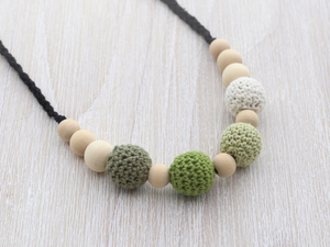 Natural Teething Necklace – green – Wolly&Co