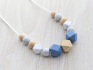 Products: Silicone Necklace – blue – Wolly&Co