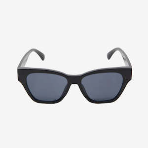 Eyewear: Carlotta Sunglasses | Black