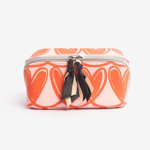 Live: Cosmetic Bag Diagonal | Pink Linked Hearts