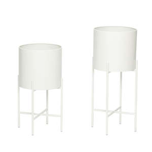 New Range Of Madam Stoltz: Planter w/leg, white set/2
