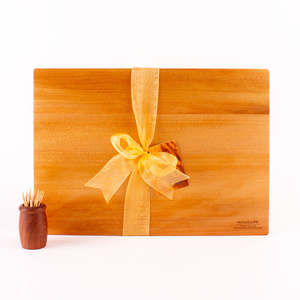 Most Popular Boards: The Great NZ Chopping Board 350x250 Rare Golden Ancient Kauri