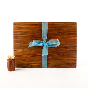 The Great NZ Chopping Board - Rimu 350x250 - Clearance