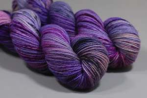 Blueberries | Hand Dyed 100% Merino Yarn from New Zealand | 100g