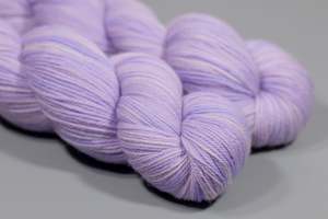 Miss Lavender | Hand Dyed 100% Merino Yarn from New Zealand | 100g
