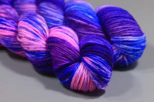 Lulu Purple | Hand Dyed 100% Merino Yarn from New Zealand | 100g