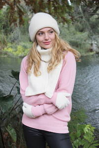 Lothlorian: Lothlorian Alpaca Beanie