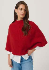 ENA PONCHO