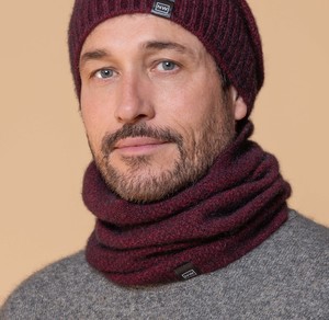 Womens Collection: MOSS STITCH NECK WARMER