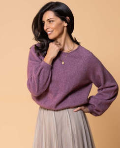 Womens Collection: BELLOW SLEEVE TOP