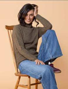 Womens Collection: RIB TURTLE NECK