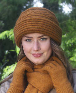 Lothlorian Zinity Cosy Kiwi: CLOUCHE HAT