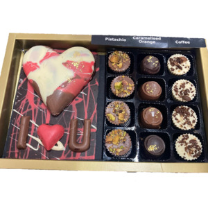 Treats: Edible Card and Bon Bon Set