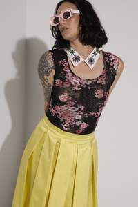 WORLD 5053 Sushi Top 2025 Black Floral