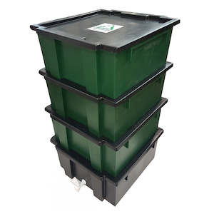 WormsRus Worm Farm - Base and 3 Feeding trays