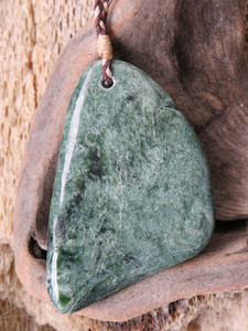 Products: Hokitika Kawakawa Jade Trigonal Drop Pendant Woven Stone Jade