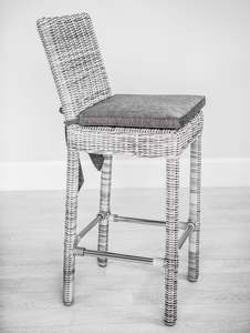 Bar Leaner and Stool/Chair Set