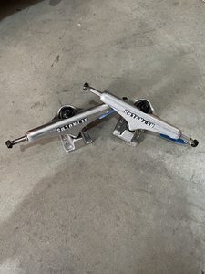 Products: Independent Truck 149 Hollow Reynolds Block Silver Mid