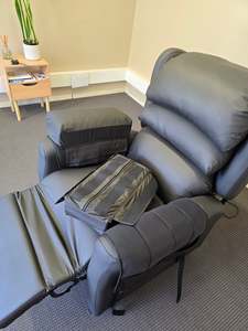 Seating: CUWS-01 - Arm height adjusters (pair)