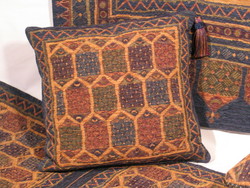 Kalim: Lounge Cushion