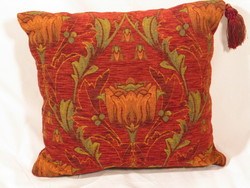 Parisienne: VERSAILLES Tassel Lounge