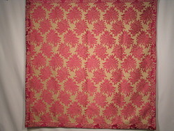 Firenz: Bordered Throw