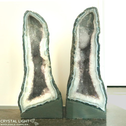 Auctions: Amethyst Agate Twin Geodes (AUCTION)