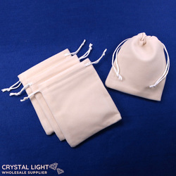Gift Boxes & Pouches: Cream Velvet Drawstring Pouch