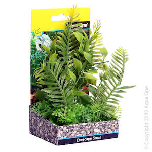 Plastic Silk Plants: Realistic Aquarium Plant - Small Green Fern