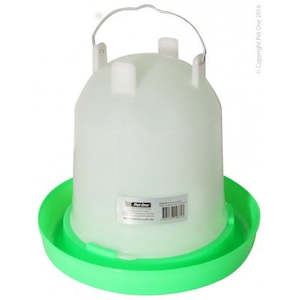 Bird Cages Accessories: Pet One Gravity Poultry Drinker 4L