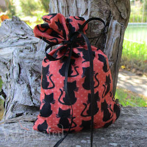 Sachets And Spell Pouches: Halloween Kitty Cat Sachet