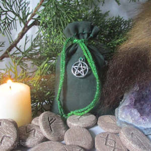 Sachets And Spell Pouches: Riches Sachet