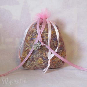 Sachets And Spell Pouches: Fairy Sachet