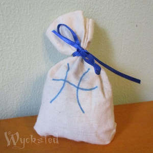 Zodiac: Pisces Zodiac Pouch
