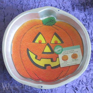 Pumpkin Baking Pan - Clearance Stuff