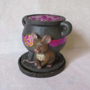 Familiars: Incense Holder Cauldron and Mouse - Clearance Stuff