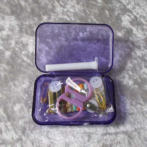 The Crafty Witch: Teeny Weeny Sewing Kit - Clearance Stuff