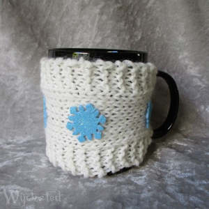 Kitchen Witchery: Snowflake Mug Cozy