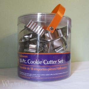 Halloween Wilton Cookie Cutter Pack 18 piece - Clearance Stuff