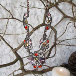 Past Life Collectibles: Necklace Costume Jewellery - Preloved