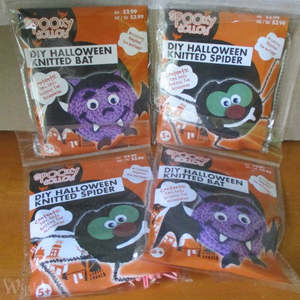 DIY Spiders and Bats x 4 packs - Clearance Stuff