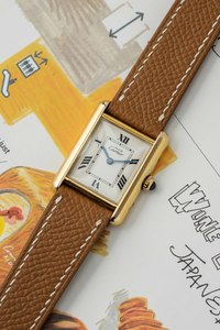 Under 1 000: Cartier Must de Tank SM Ref. 2415 'White Motif' Dial 1990's