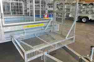 Others: Lawnmower Cage for Trailers