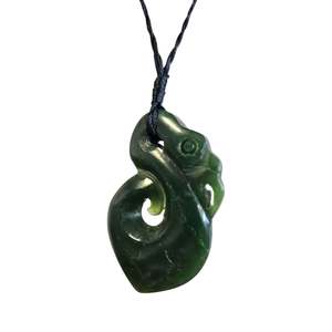 Pounamu Carvings: Pounamu Manaia Spiral Pendant