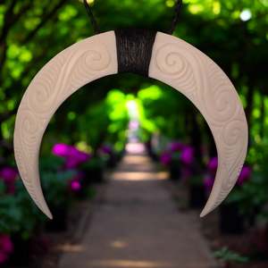 Bone Pendants: Small Tusk Arc Pendant