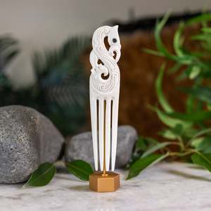 Bone Heru Comb: XL Bone Manaia Heru
