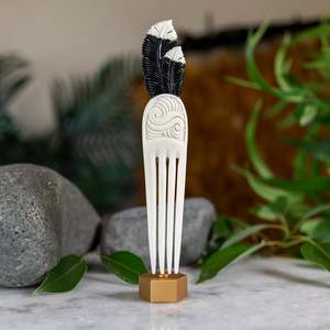 Bone Heru Comb: Black Huia Feather Heru