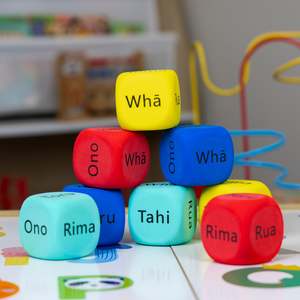 Māori Language Dice